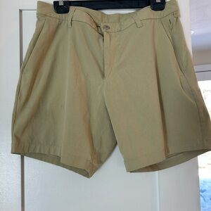 lululemon athletica Men's Light green Flat-Front Performance Shorts